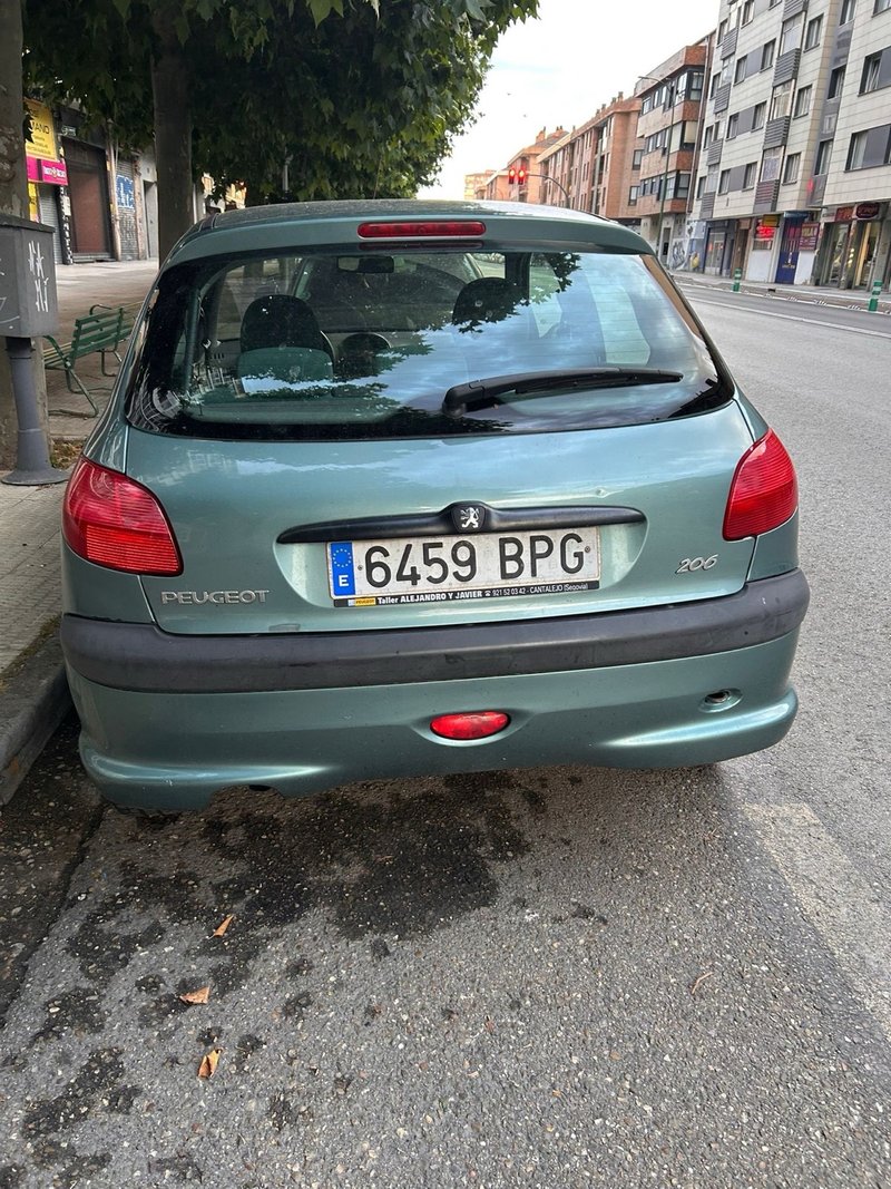 Peugeot 206 2000 - foto 1