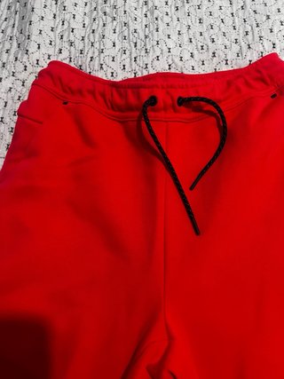 Pantalones Nike Rojos Tech Fleece