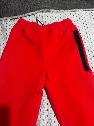Pantalones Nike Rojos Tech Fleece