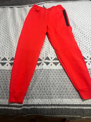 Pantalones Nike Rojos Tech Fleece