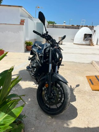 Yamaha MT-07 Negra