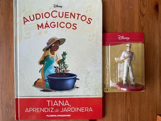 Libro Disney Tiana y Figura Naveen deagostini