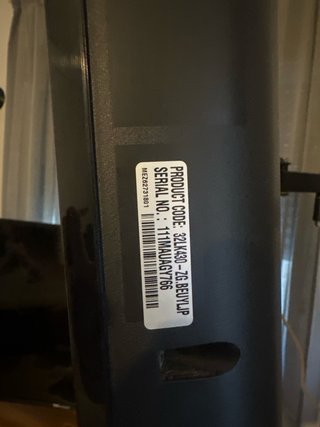 Televisor LG 32 pulgadas y soporte tele de pared