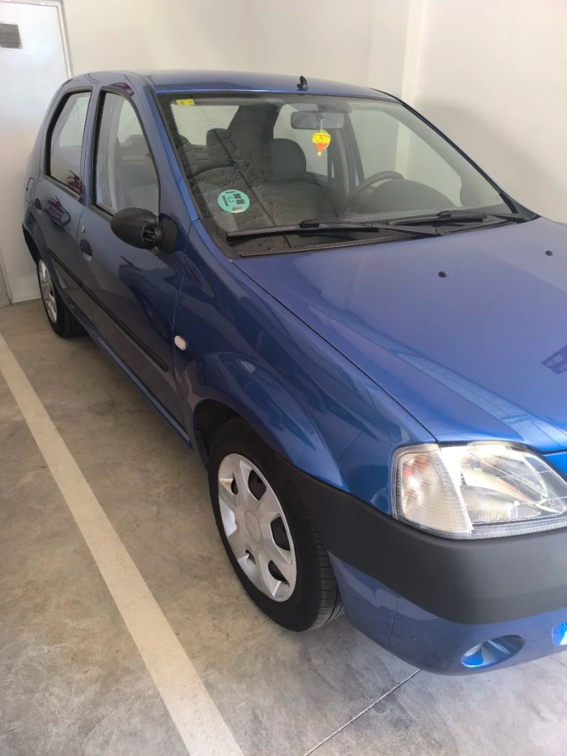 Dacia Logan 2006 - foto 1