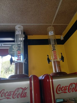 2 Torres de cerveza con tubo interior