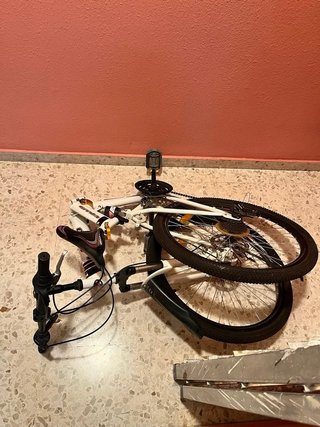 Bicicleta Plegable Blanca con Amortiguador