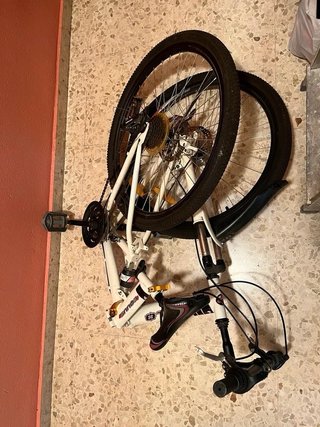 Bicicleta Plegable Blanca con Amortiguador