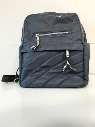 Mochila Azul y Negra