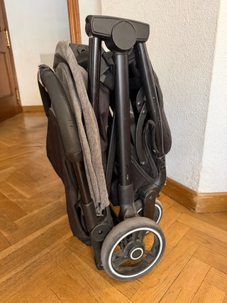 Silla de paseo bebeconfort negro/gris