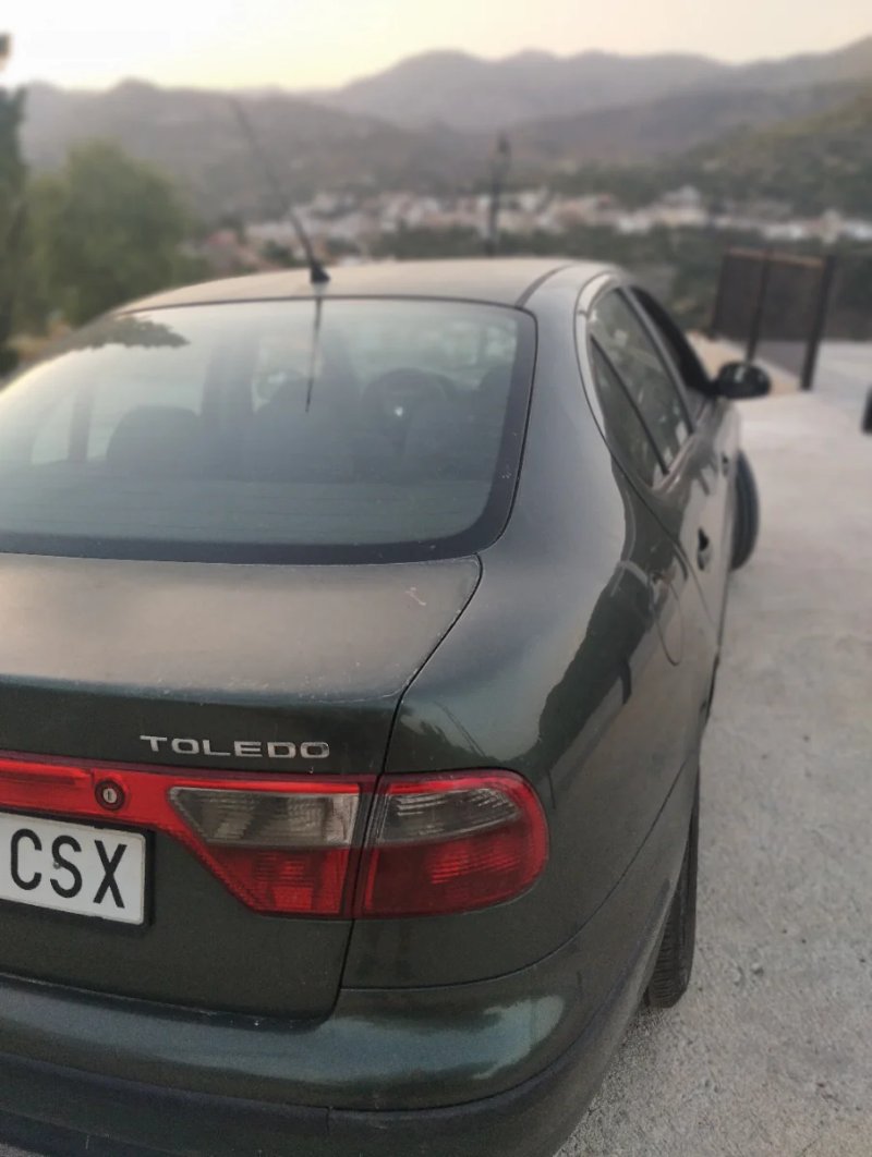 SEAT Toledo 2004 - foto 1