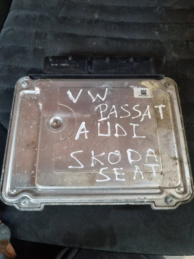 Centralita 03L 907 309 N VW Audi Seat