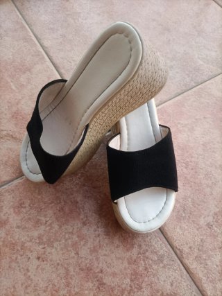 Zuecos Veraniegos Talla 36