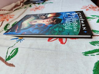 Universo Sandman: Los libros de la Magia. ECC