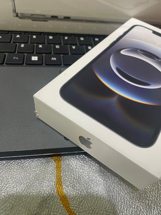 iPhone 16e SIN ABRIR