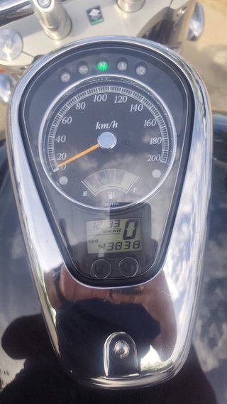 Suzuki Intruder C800 Negra