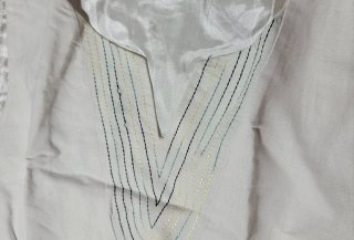 Vestido Sweet Miss lino blanco flores bordadas