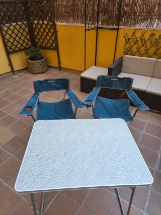Mesa plegable camping metal y plástico