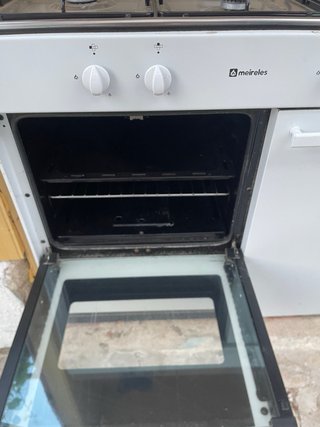 Cocina de gas 4 fuegos + horno