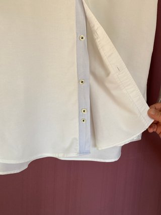 Camisa blanca hombre con detalles