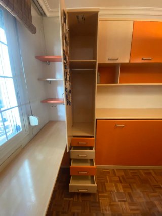Escritorio y armario naranja! Urge regalo!!!!