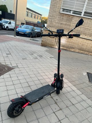 Patín Eléctrico con Doble Faro LED