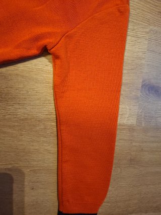 Jersey Salesianos Talla 6 rojo