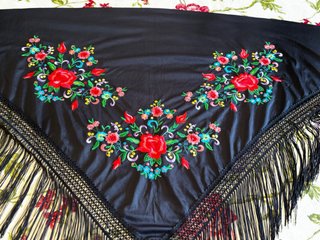 Mantoncillos Flamenca Negros Bordados