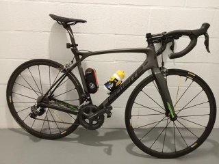 Bicicleta de carretera Lapierre con pocos KM.