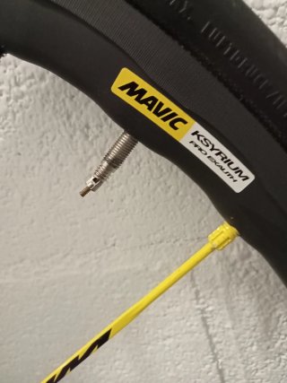 Bicicleta de carretera Lapierre con pocos KM.