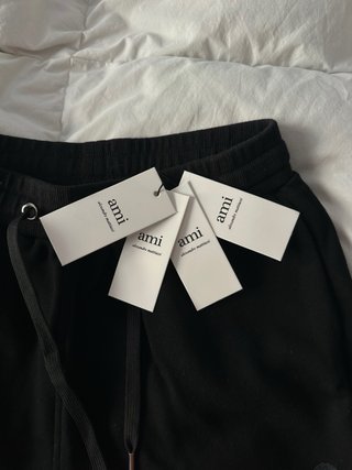 Pantalones cortos Ami Paris negros