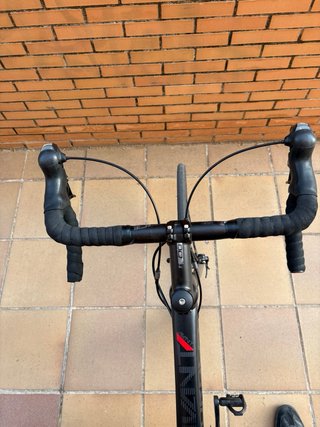 Bicicleta Carretera Orbea Avant Negra