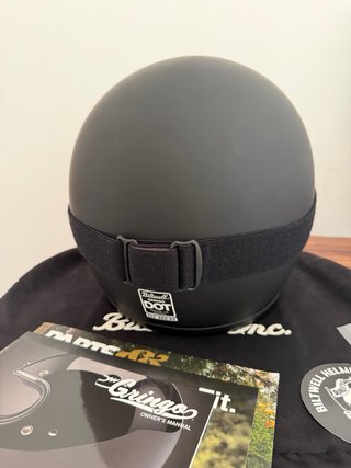 Casco de moto Biltwell + Gafas