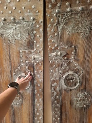 Cuadro simulando puerta  en relieve