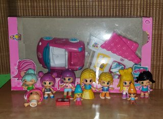 Lote Pinypon: Casa, Carruaje y Figuras