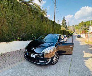 Renault Grand Scenic 2012