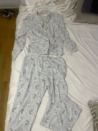 Pijama Snoopy Gris y Blanco