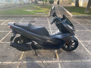 Honda PCX 125 Gris Mate