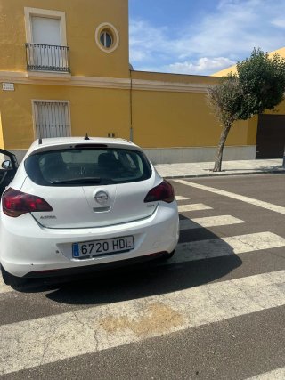 Opel Astra 2012