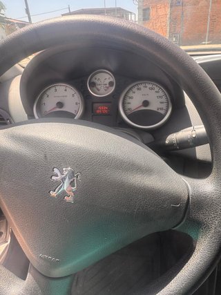 Peugeot 207 2011
