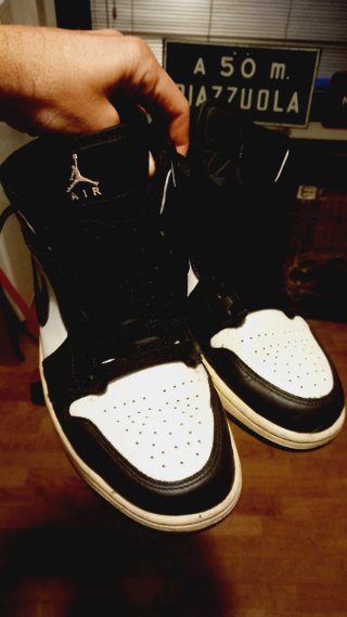 Nike Air Jordan Mid Scarpa
