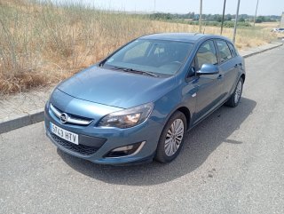 Opel Astra 2014