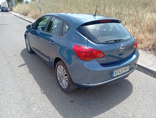 Opel Astra 2014