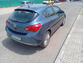 Opel Astra 2014