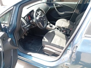 Opel Astra 2014