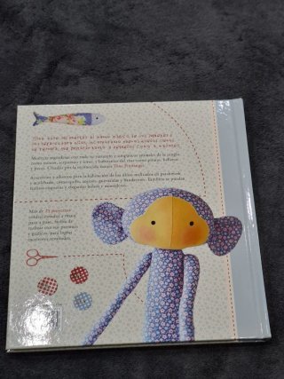 LIBRO LOS JUGUETES DE TILDA. MUÑECOS Y LABORES