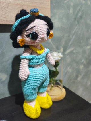 Muñeca Jazmín Crochet