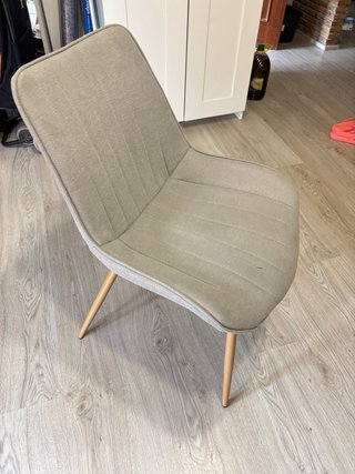 Silla Banak tapizada beige