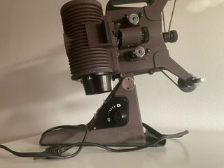 1232. Proyector Vintage Miami EMEL. Coleccionista.