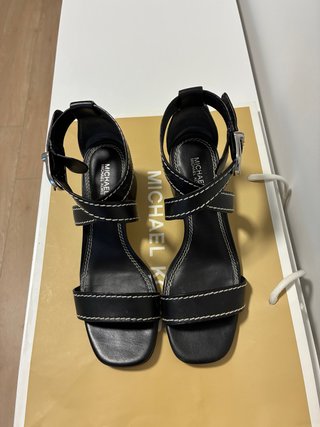 Sandalias Michael Kors Negras como nuevas
