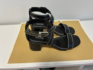 Sandalias Michael Kors Negras como nuevas